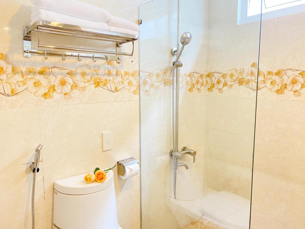 Olwen Hotel Nha Trang Bagian luar foto